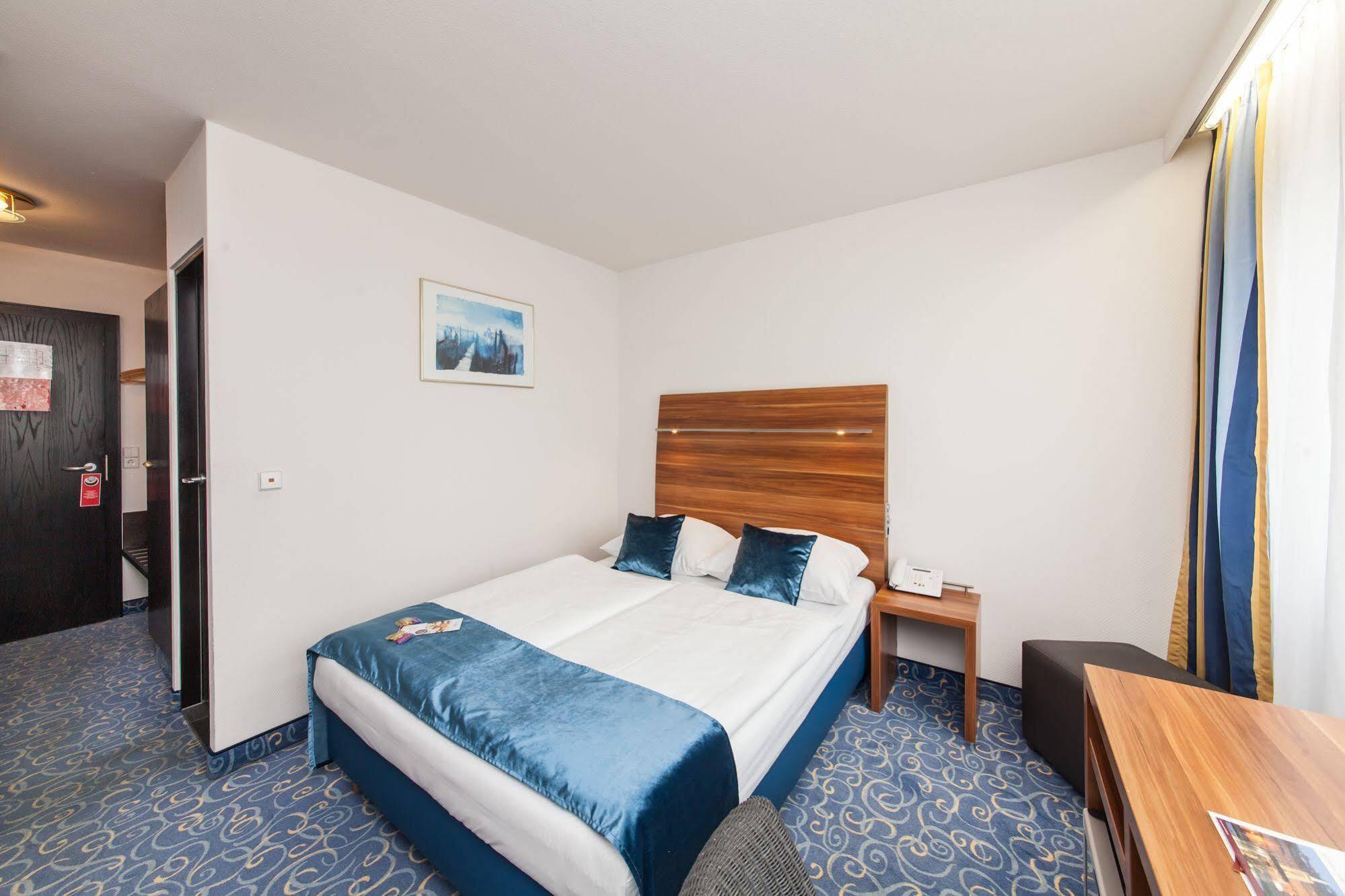 Hotel Strohgaeu Korntal-Münchingen Exteriér fotografie