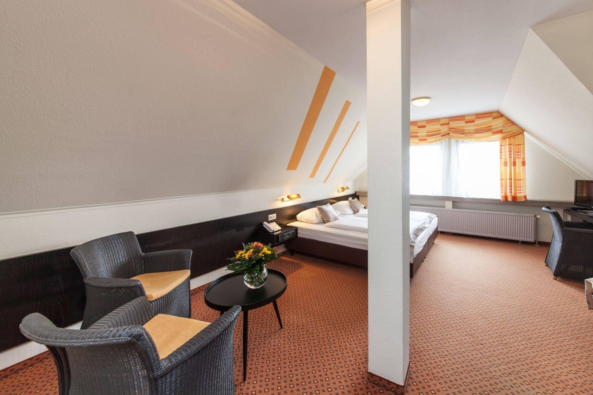 Hotel Strohgaeu Korntal-Münchingen Exteriér fotografie